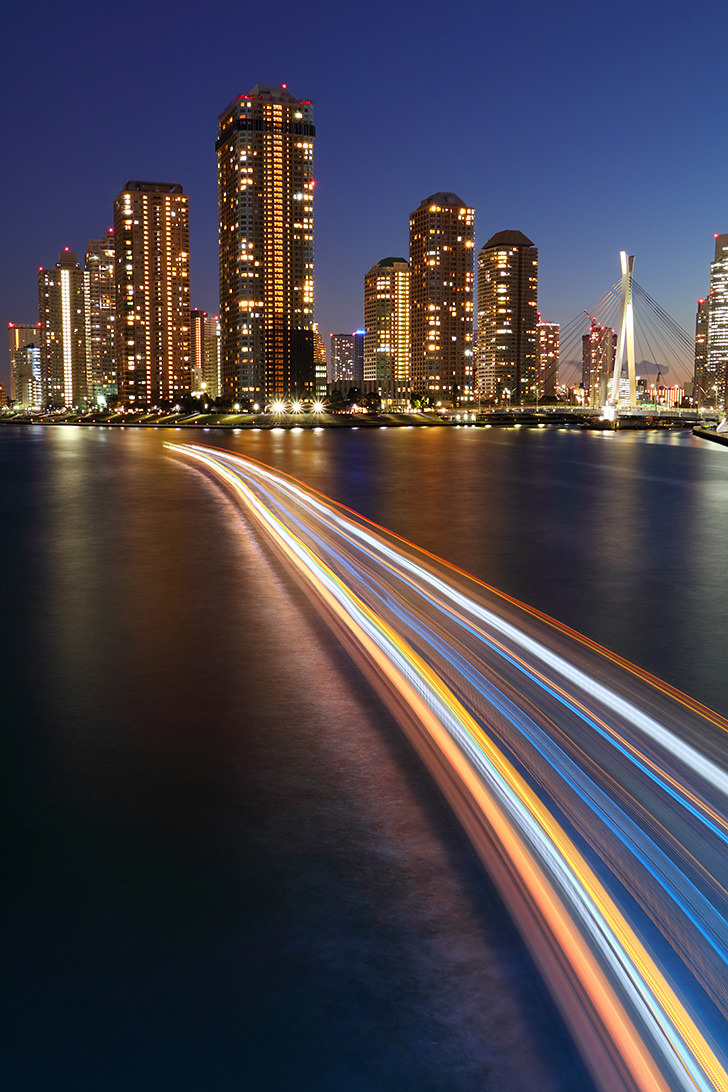 Light trails in the water