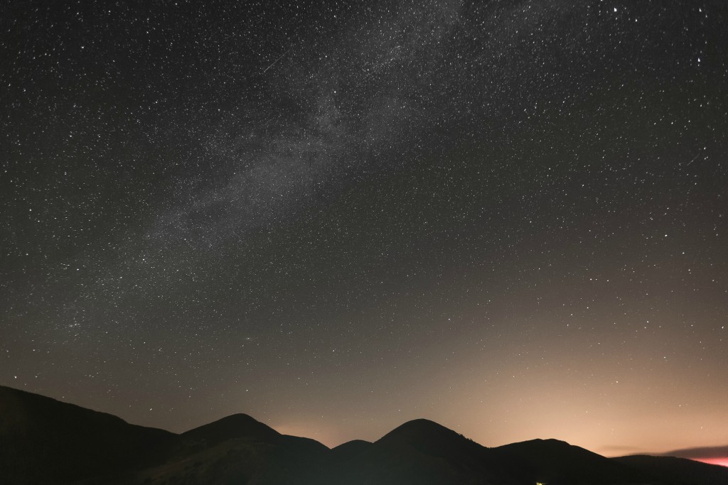 starry night sky shot on Canon EOS 5D Mark III