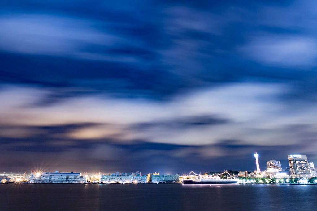 Normal contrast, shot with the EOS 5D Mark III