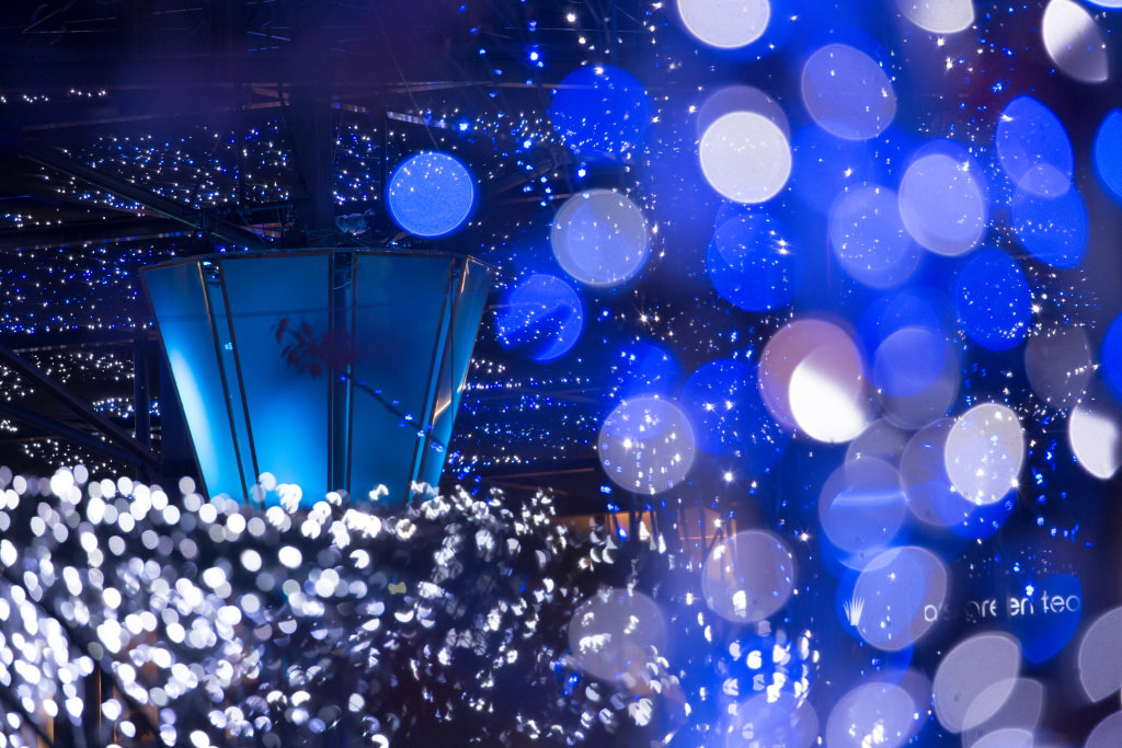 Decorative lights photographed with the EOS 5D Mark III