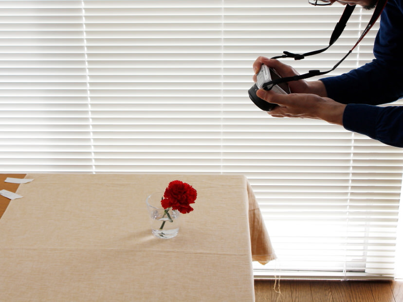Behind the scenes: Shooting the red flower in glass