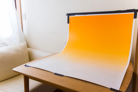 Using gradation paper or a similar paper in the background