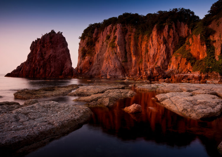 Cliffs in Hyogo, shot with the EOS 5D Mark II