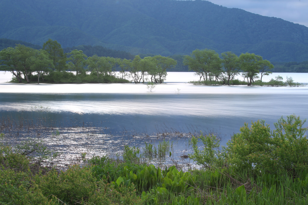The lake, shot 2 minutes before sunrise