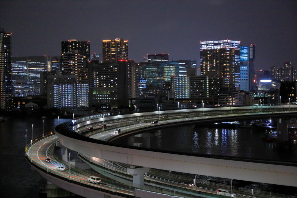 Night scenery (handheld) with the EF24-70mm f/4L IS USM