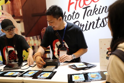 Canon booth: Printing with SELPHY