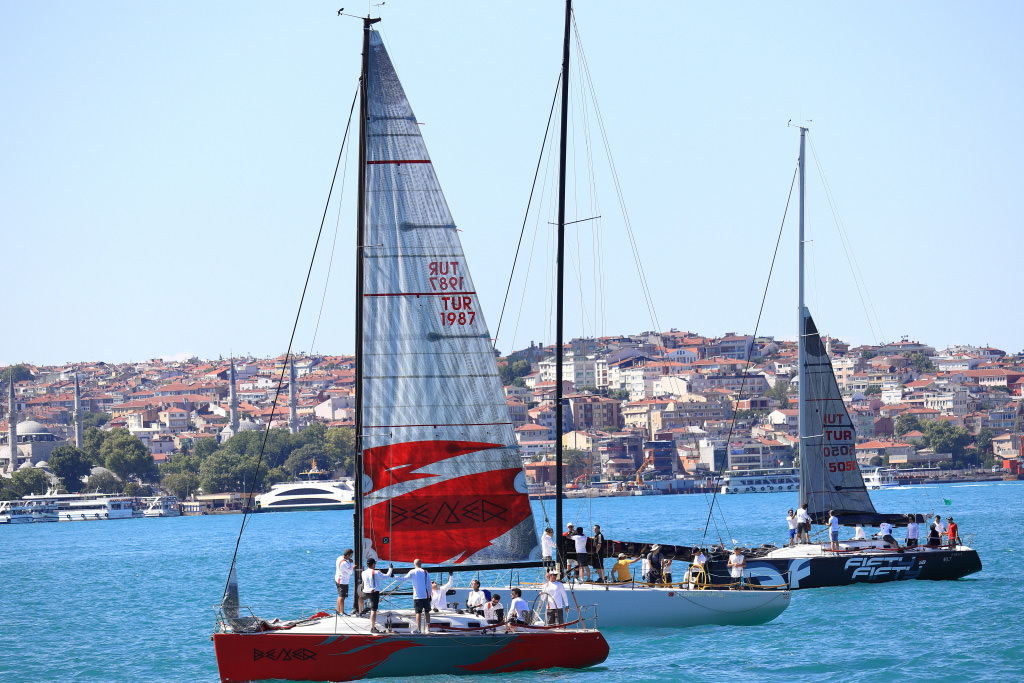 Shot with EOS 200D using Picture Style (Landscape)