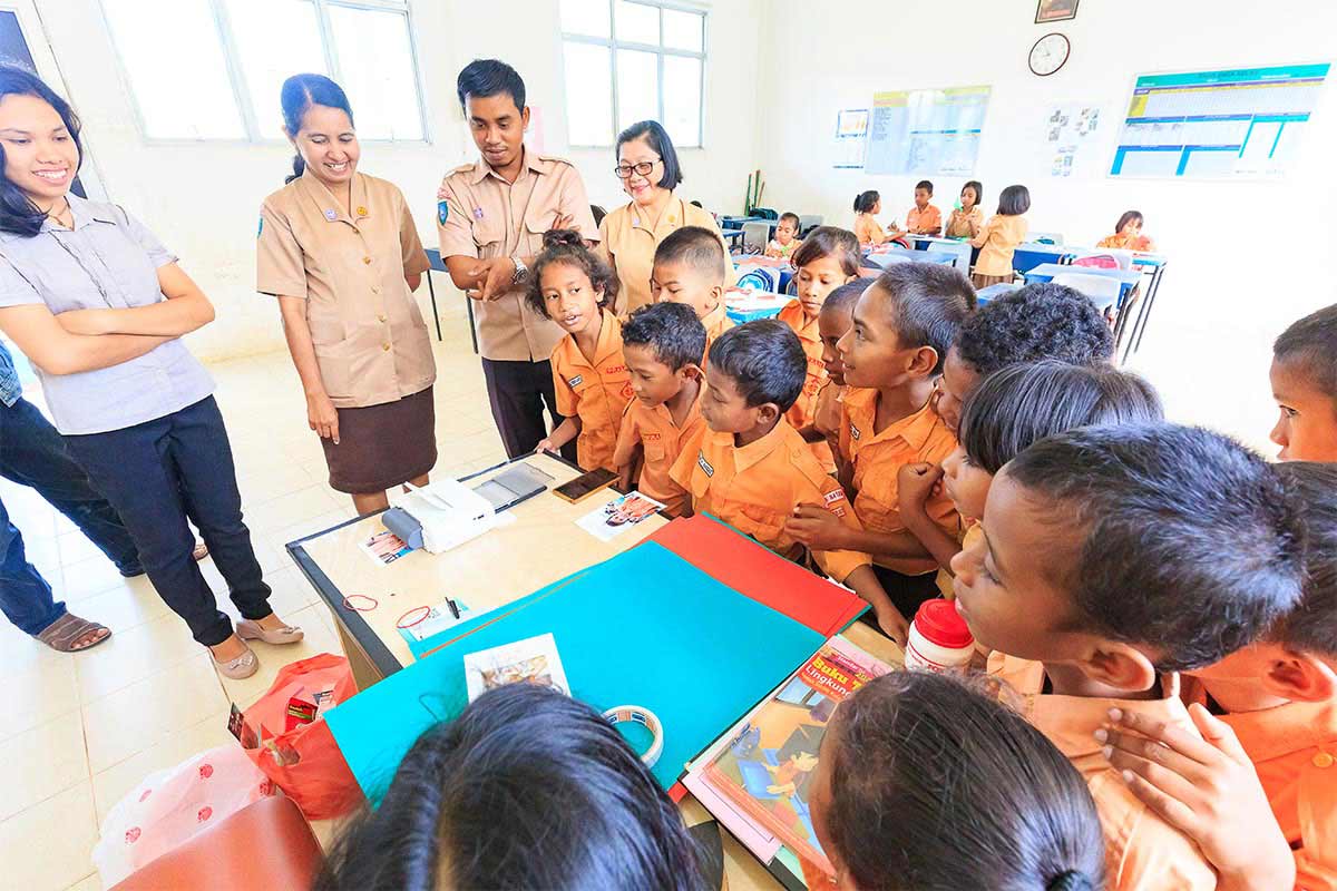 selphy compact photo printer