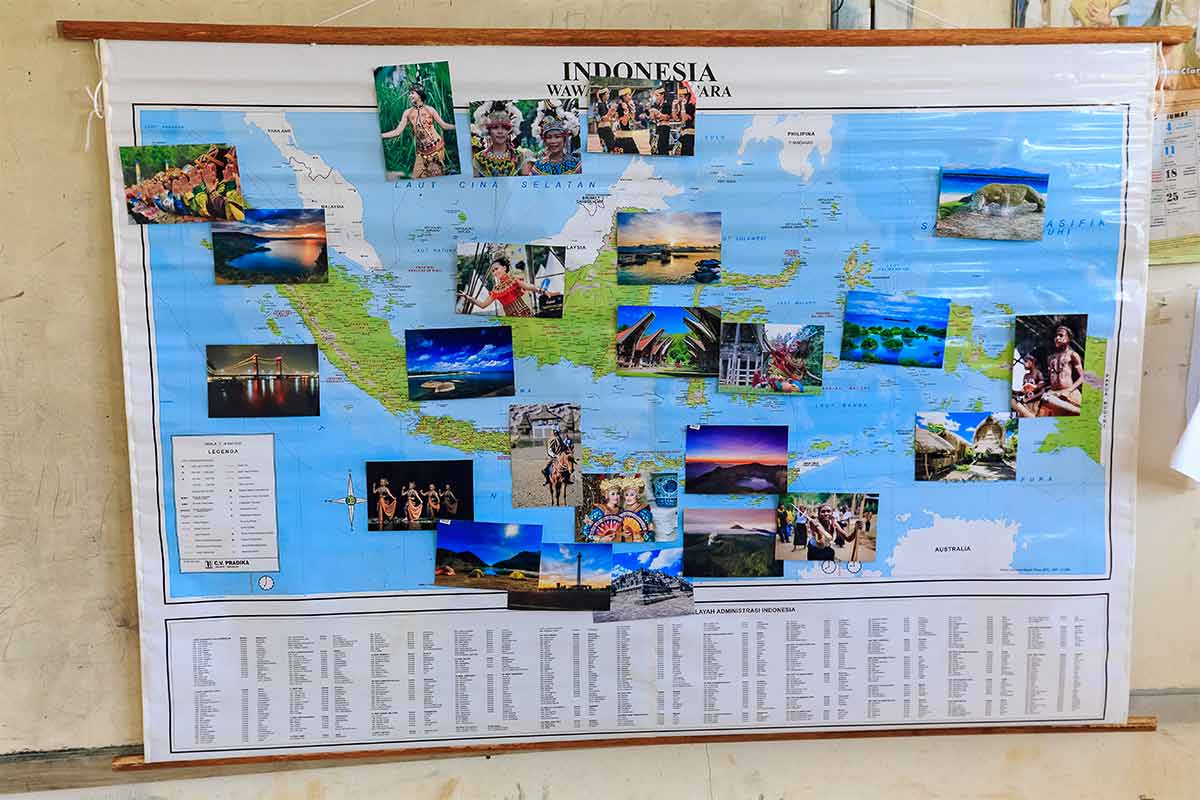  selphy cp1300 compact photo printer 