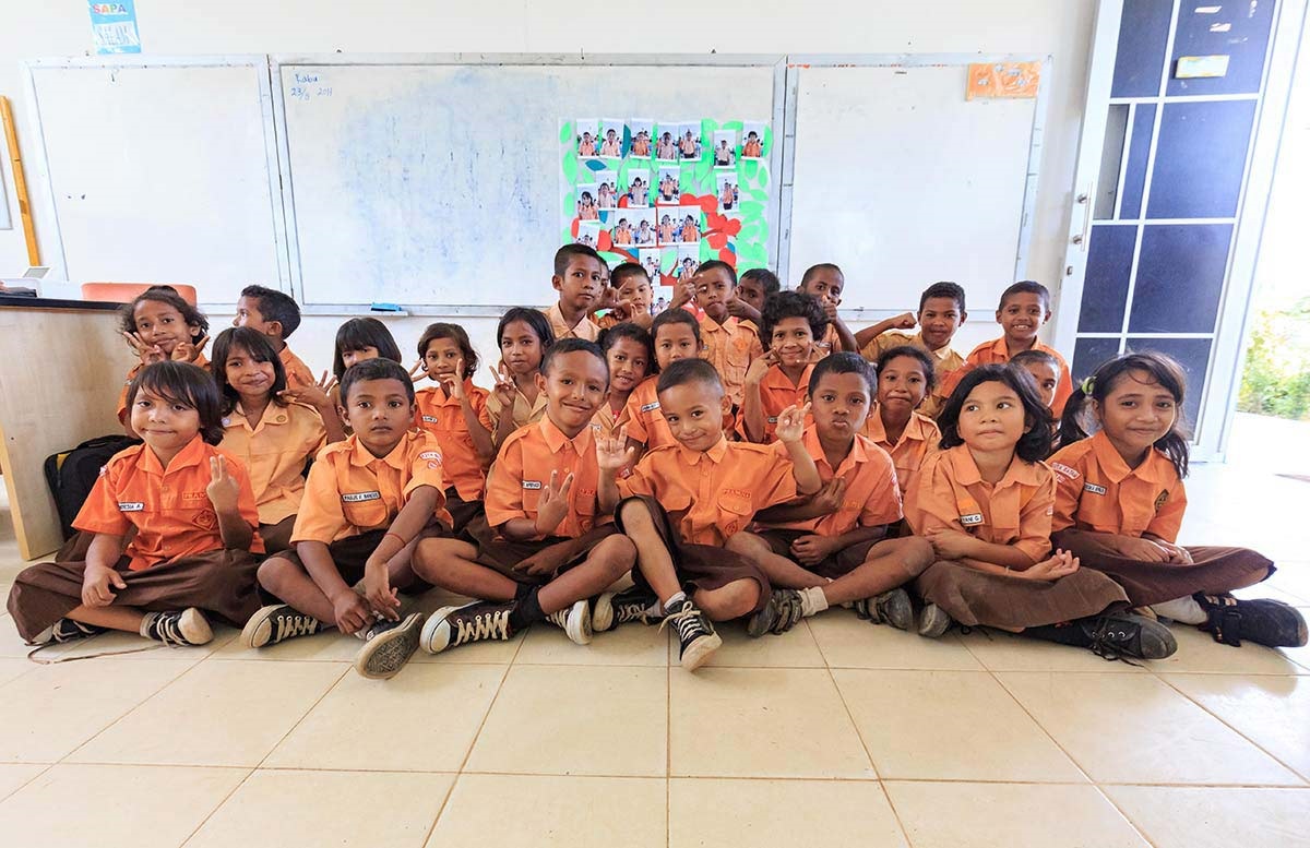 compact photo printer selphy cp1300