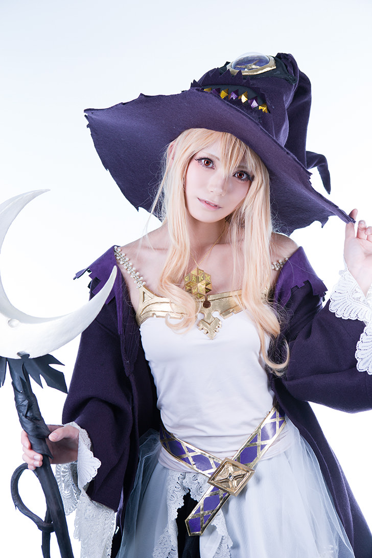 Shot with multiple-light setup