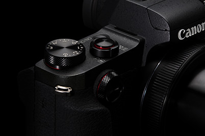 PowerShot G1 X Mark III (shutter button and dials)