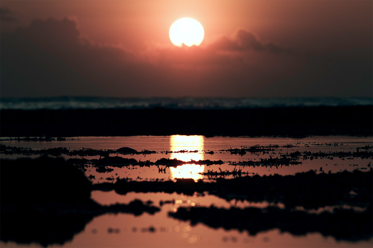 sunset at uluwatu with eos 5D mark IV