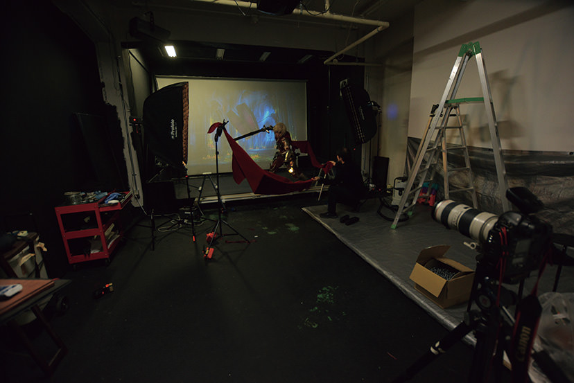 A photo studio equipped with a projector