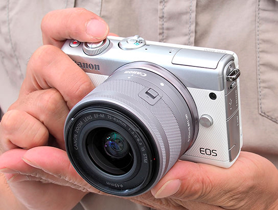 EOS M100 in use