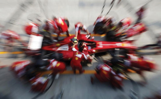 EOS Professional Edgar Su