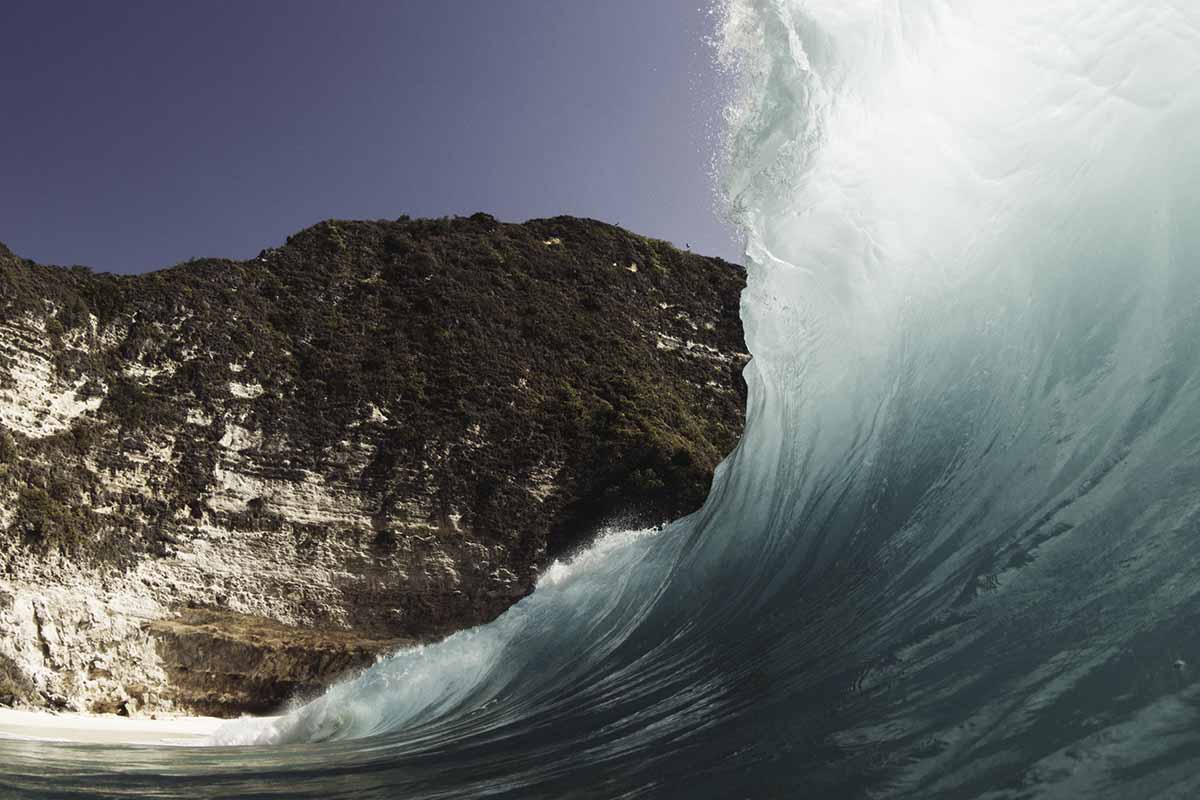 water wave underwater photography