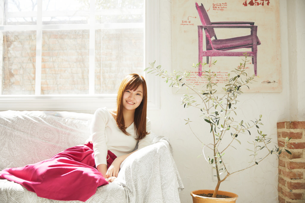 Using ceiling bounce for fill lighting