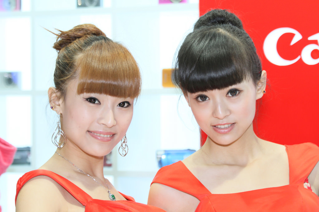 Event portrait (shot with bounce flash, reflector)