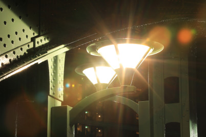 Visible flare and ghosting shooting at f/32 on the EF70-200mm f/2.8L IS II USM