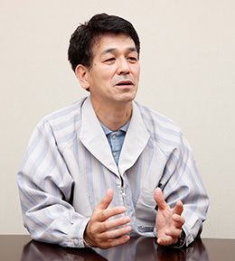 Lens processing: Hisakazu Nakamitsu