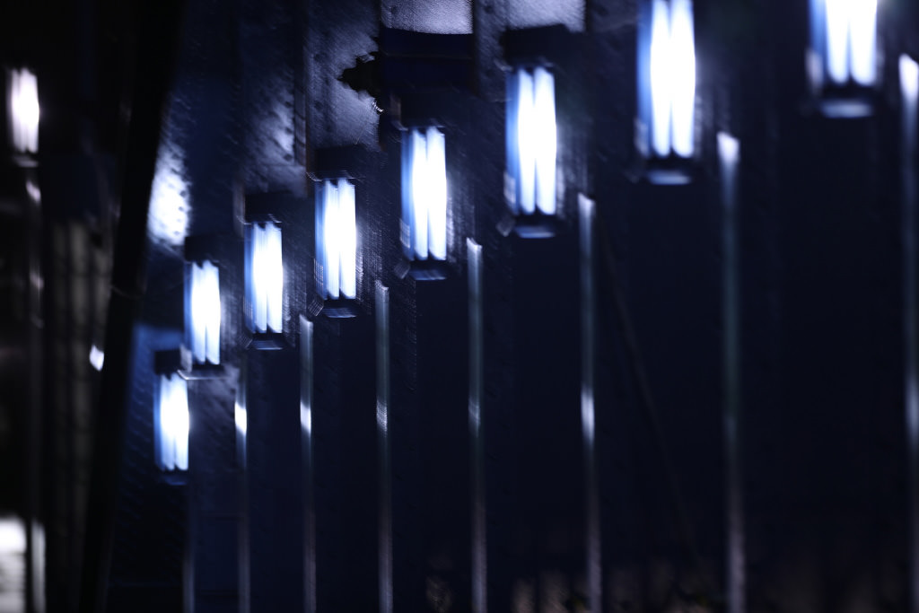 Street lights with IS off