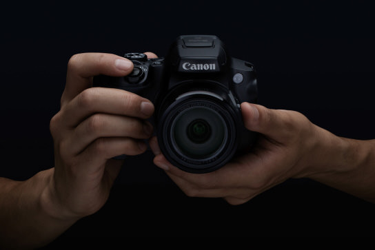 PowerShot SX70 HS front view