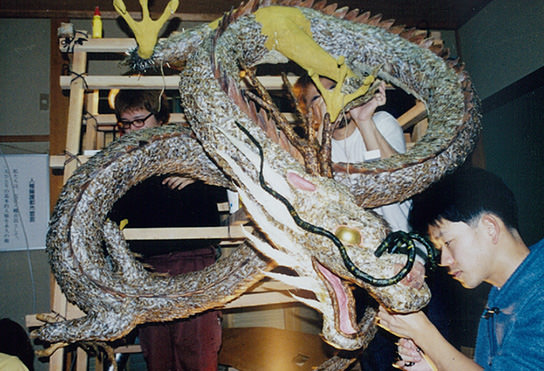 Building a Sagicho float