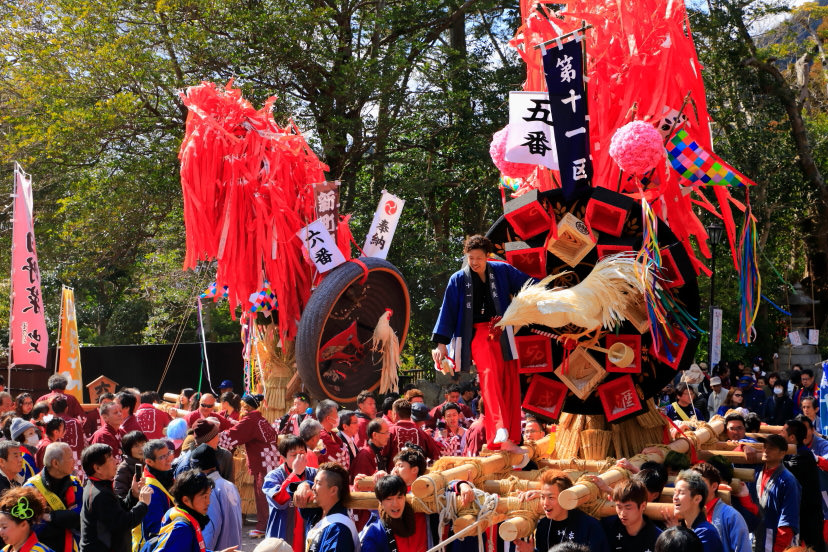 Sagicho float from the front