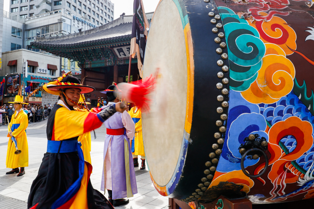 korean man beating the drum
