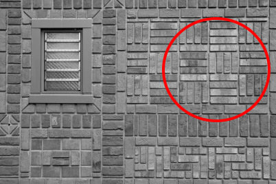 Bricks on wall (marked)