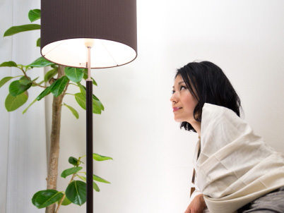 Creating catchlights indoors