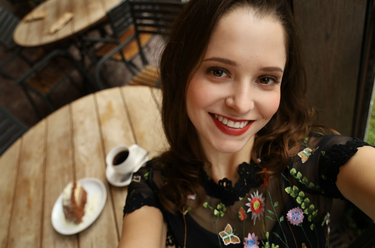 EOS RP lets you take stills and videos from difficult angles using the Vari-angle touchscreen LCD