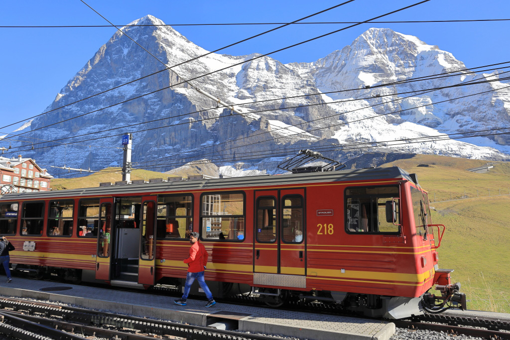 Red Jungfraubahn train