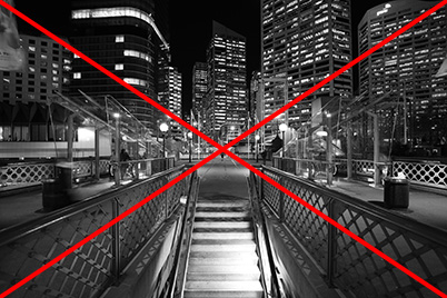 Streetscape showing diagonal leading lines