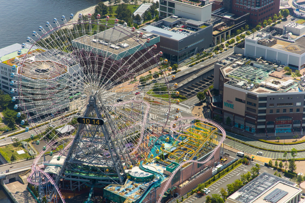 Ferris wheel from observatory 