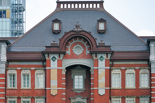 Building shot at 240mm