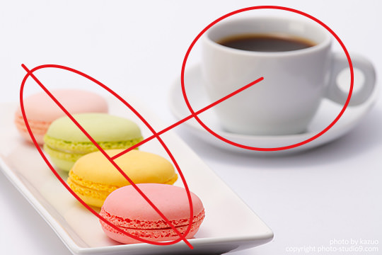 Macaroons and tea cup