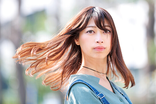 Hair toss at 1/250 sec