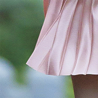 Close-up of skirt at 1/2000 sec