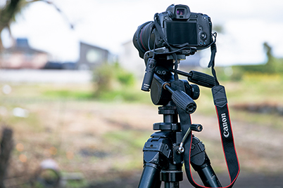 Canon camera mounted on tripod