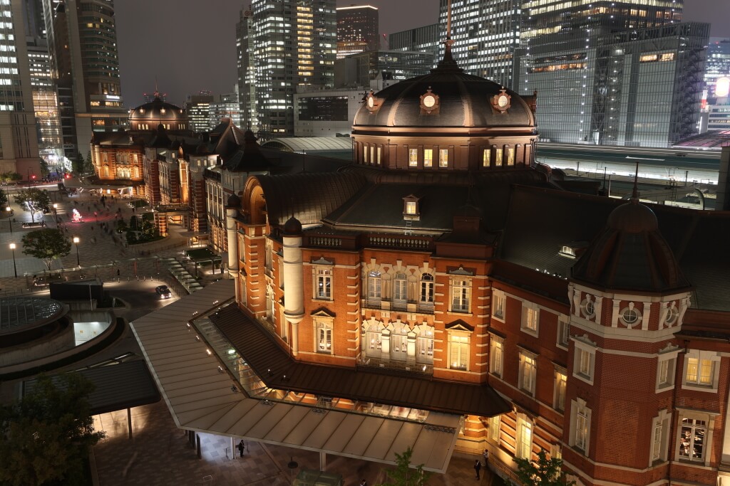 Tokyo Station Building in HDR PQ JPEG exported from HEIF