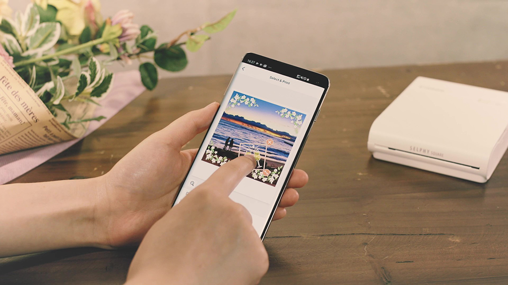 Decorating images before printing using SELPHY Photo Layout 2.0 smartphone app