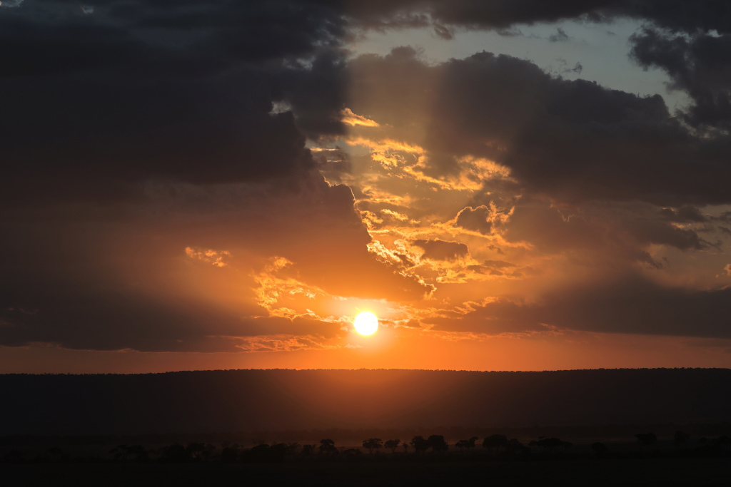 Large close-up of HDR PQ HEIF image of sunset, converted to HDR PQ-like JPEG
