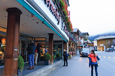 Street scene shot at 1/60 sec